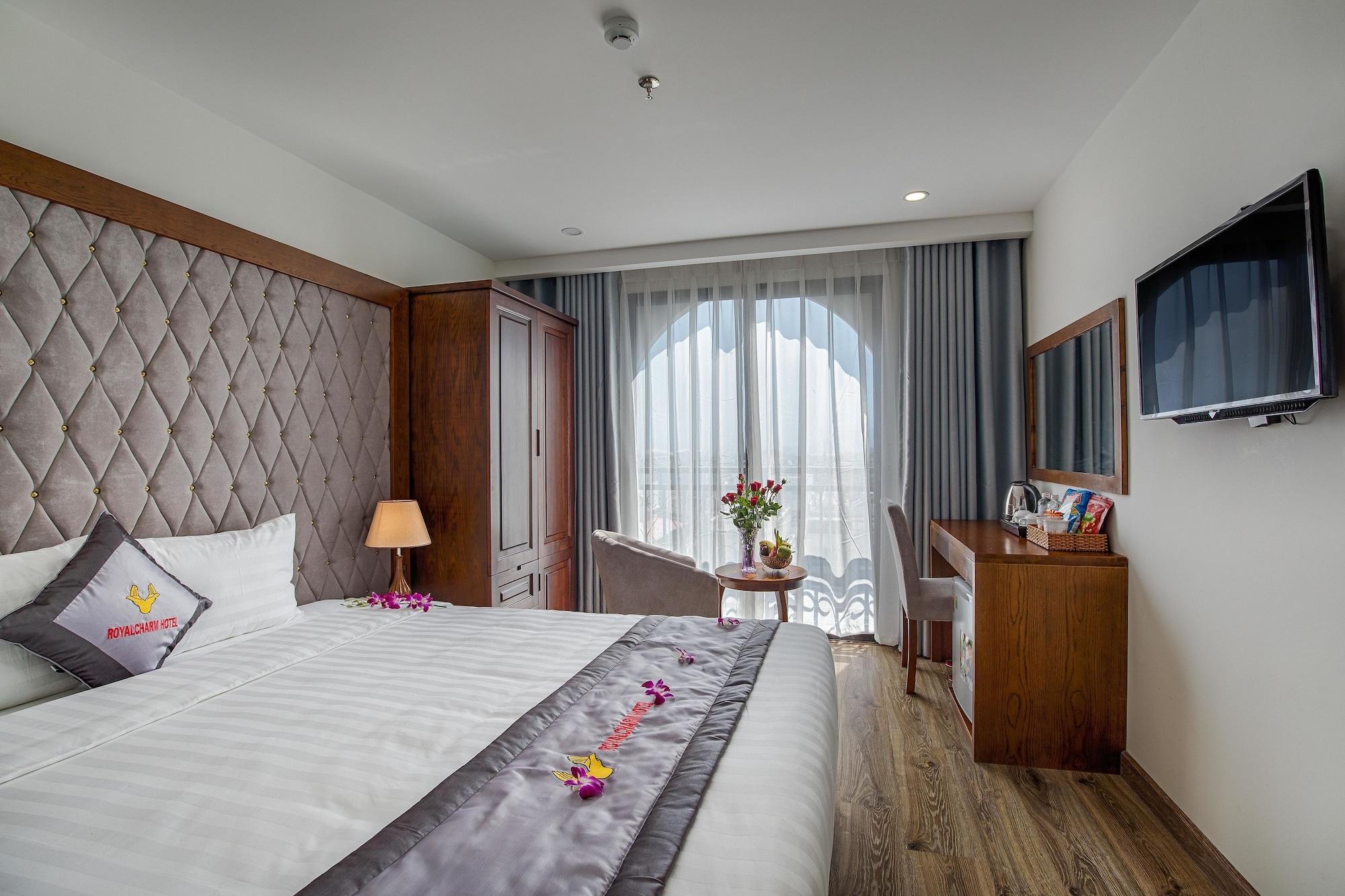 Royal Charm Hotel Da Nang Exterior photo