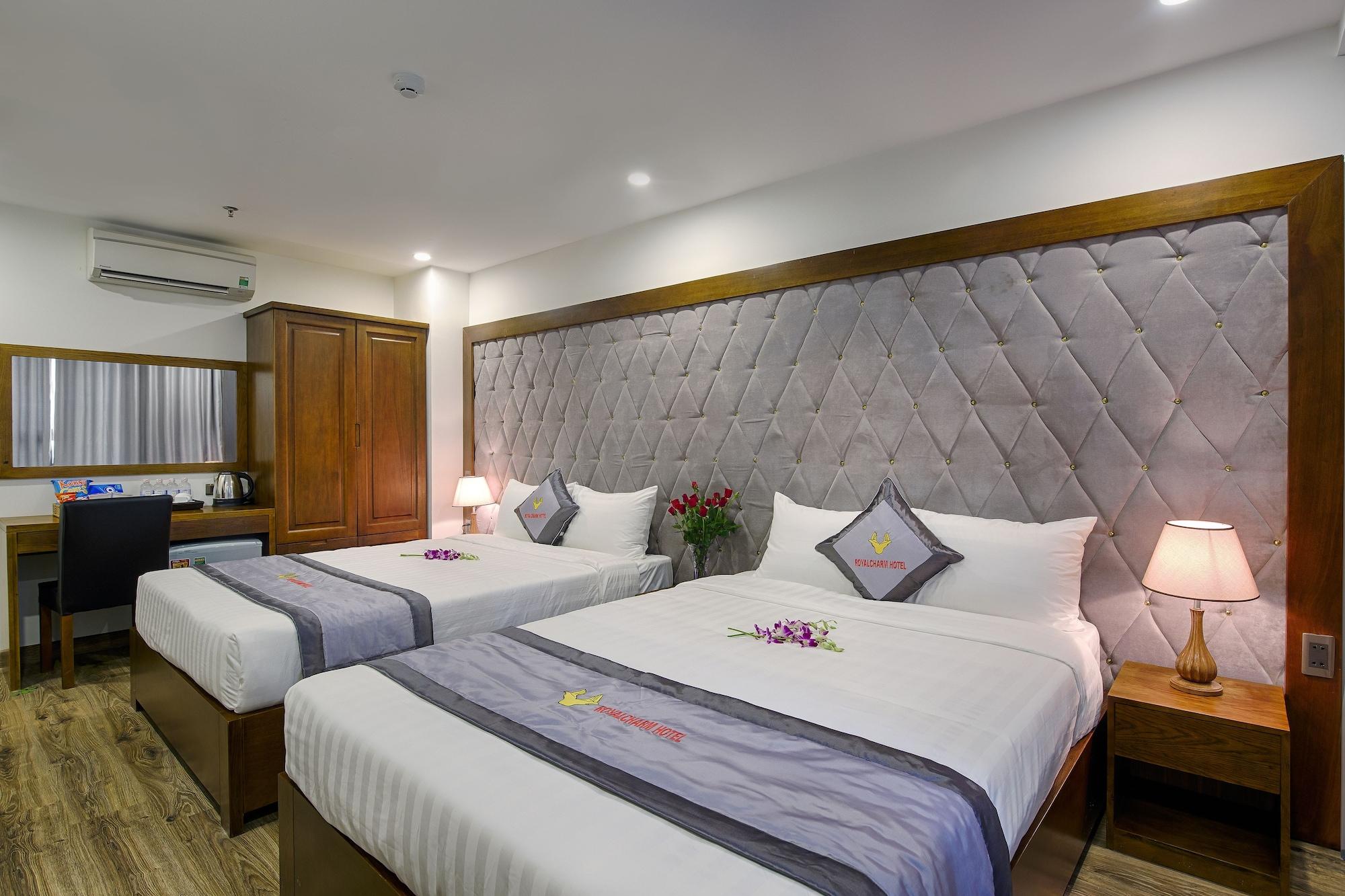 Royal Charm Hotel Da Nang Exterior photo