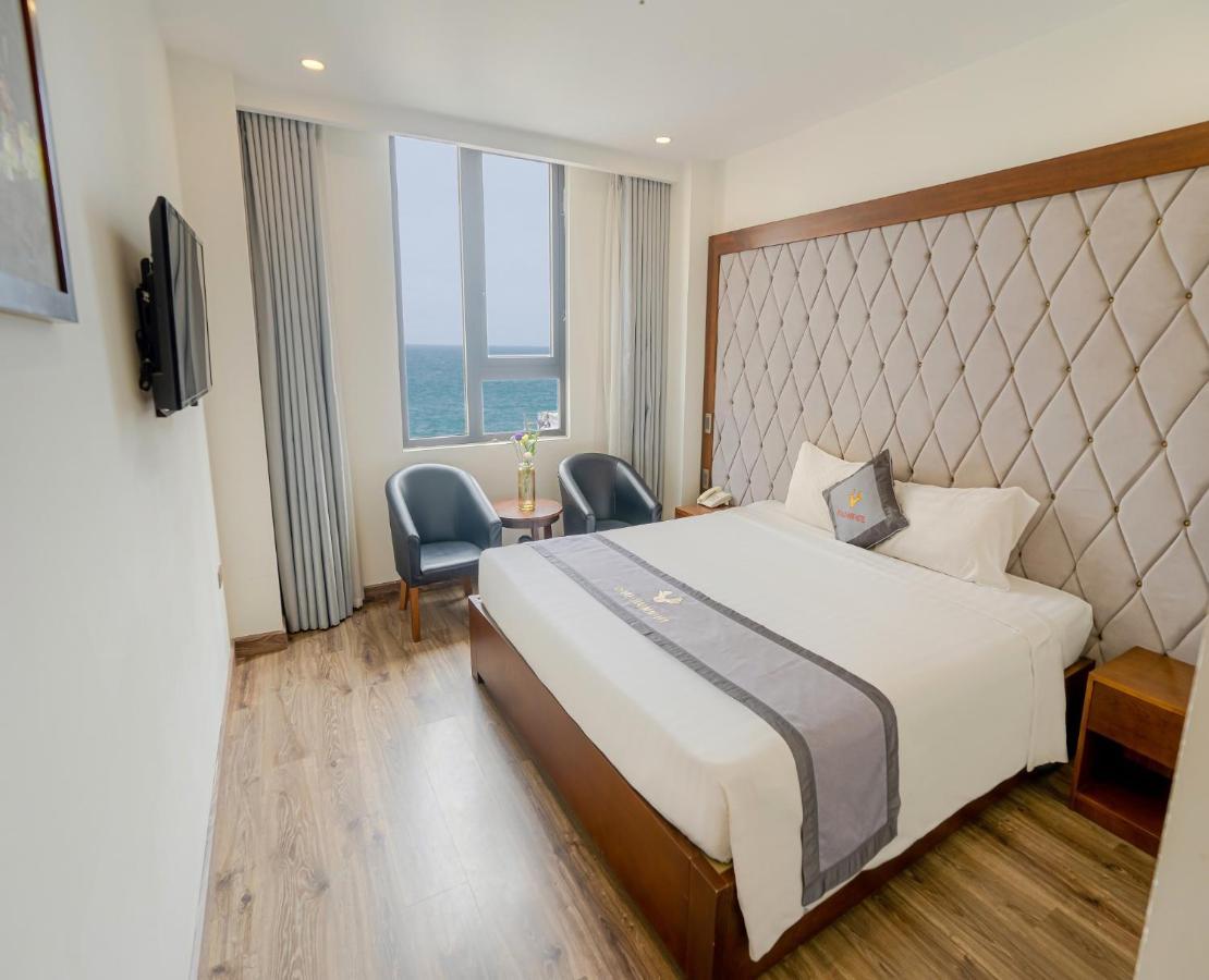 Royal Charm Hotel Da Nang Exterior photo