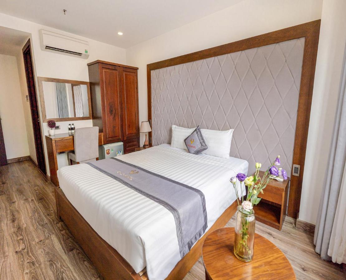 Royal Charm Hotel Da Nang Exterior photo