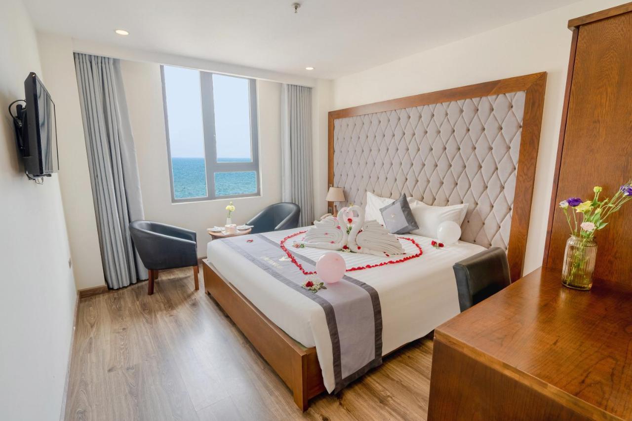 Royal Charm Hotel Da Nang Exterior photo