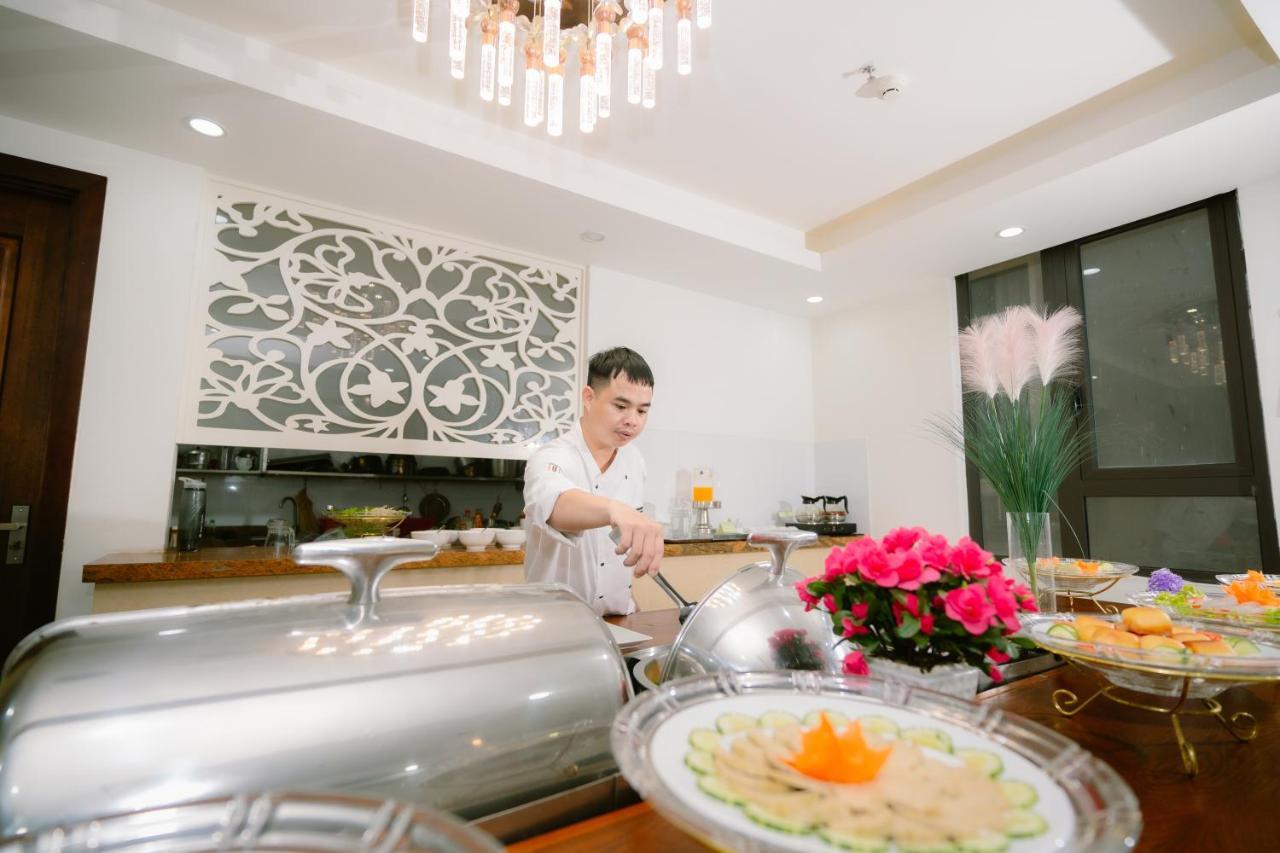 Royal Charm Hotel Da Nang Exterior photo